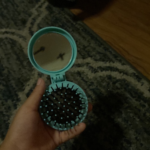 Color blue - Picture 3 of 3